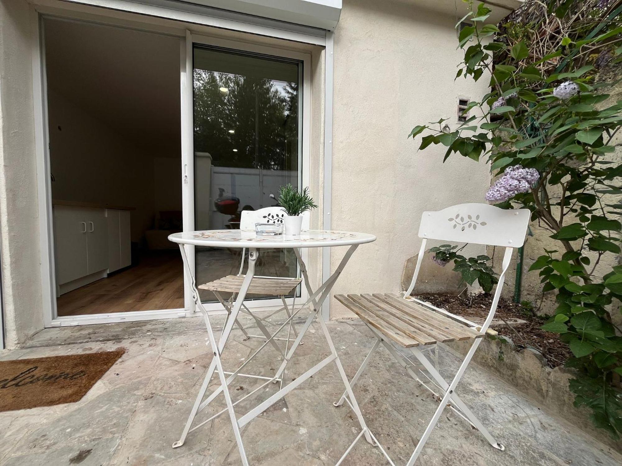 Studio Avec Clim Et Terrasse Proche Du Centre Ville D'Avignon Eksteriør bilde