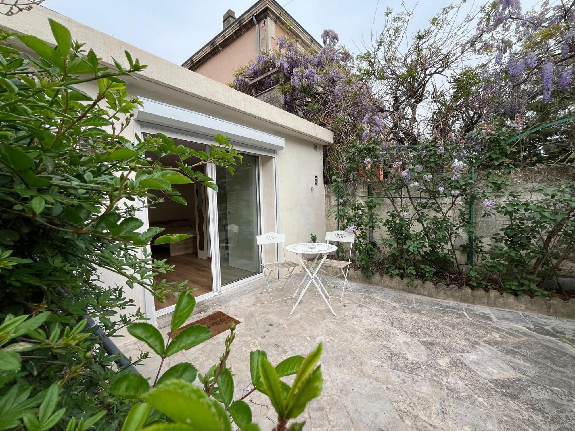Studio Avec Clim Et Terrasse Proche Du Centre Ville D'Avignon Eksteriør bilde